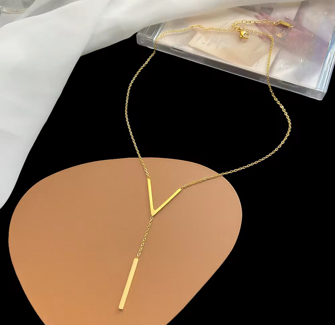 Elegant Gold-Plated V-Bar Y Necklace
